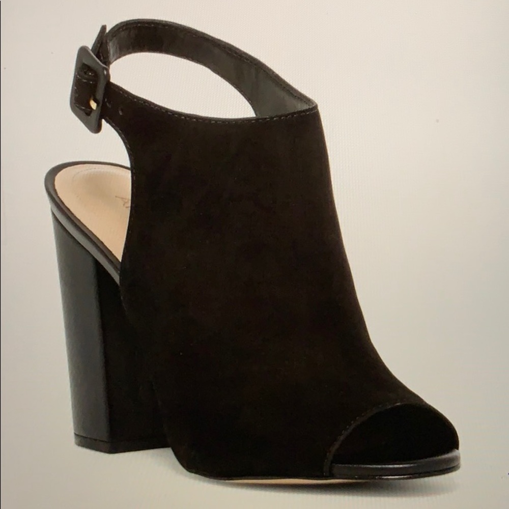 Aldo peep toe heeled bootie